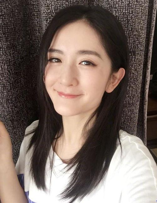 娱乐吃瓜谢娜是谁啊,娱乐界吃瓜群众的“开心果” 第1张 娱乐吃瓜谢娜是谁啊,娱乐界吃瓜群众的“开心果” 第1张